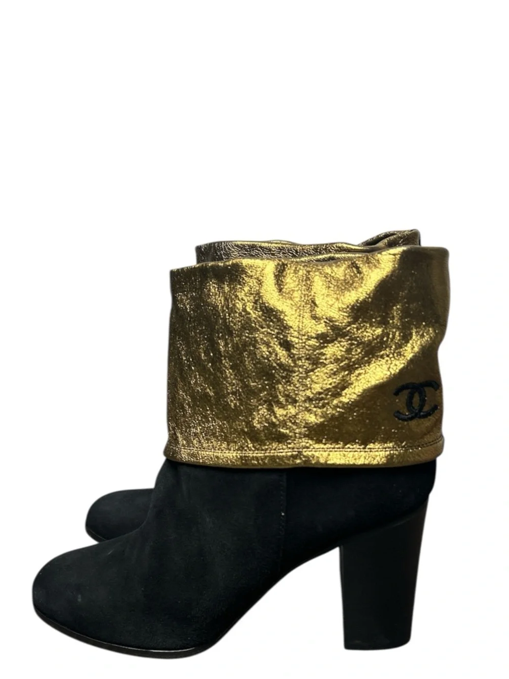 Chanel Gold CC Fold Over Ankle Boots Size 40 Black Suede Leather Logo Heels